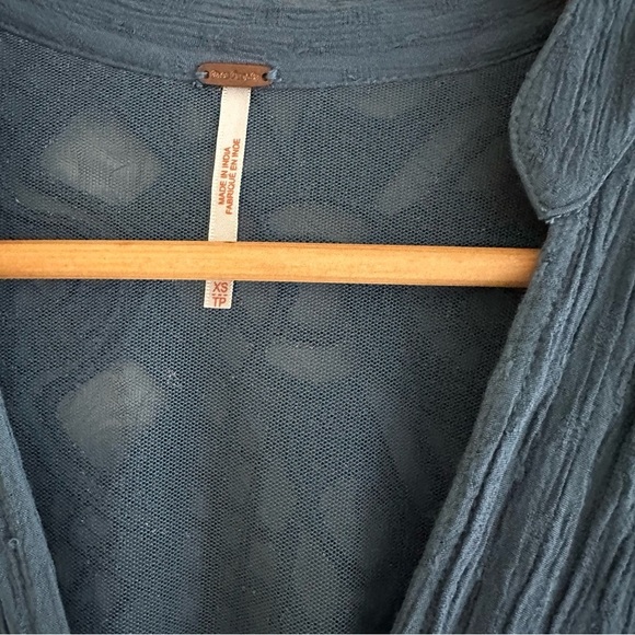 Free People Blue Canyon Rose Lace Embroidered Boho Blouse Size XS - Picture 9 of 9